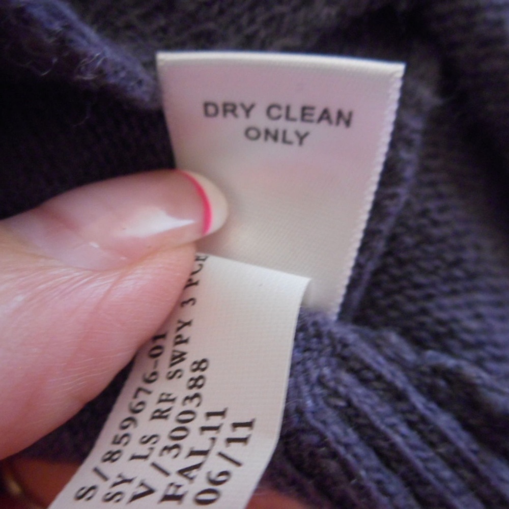 Banana Republic wool/cashmere blend sweater - Picture 6 of 8